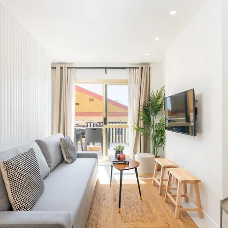 Soek La Romana Seafront Apartment
