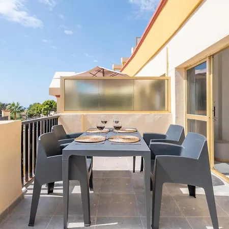 Soek La Romana Seafront Apartment *