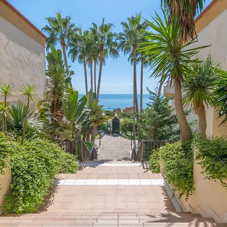 Soek La Romana Seafront Apartment