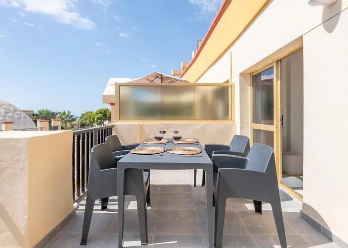 Soek La Romana Seafront Apartamento *